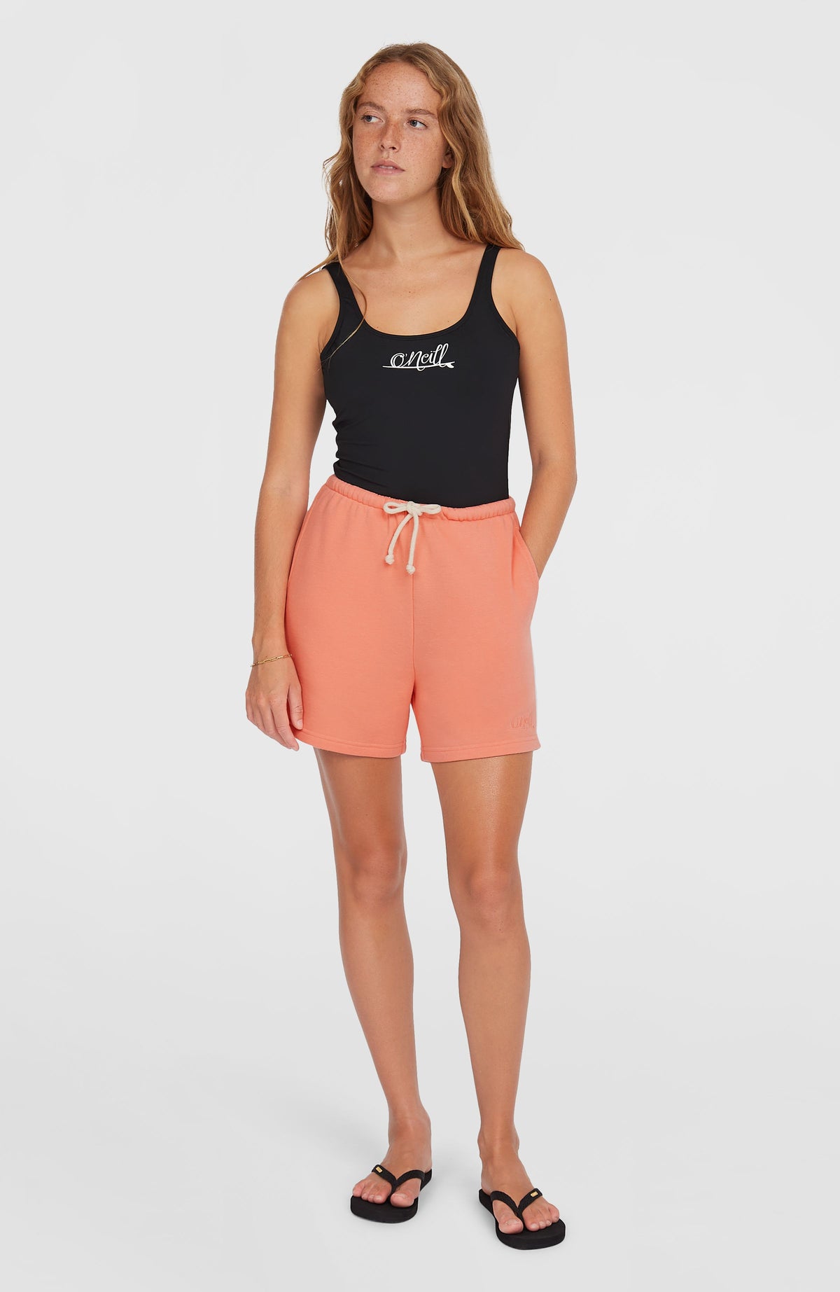 Sweatshort Essentials Script | Coral Pink