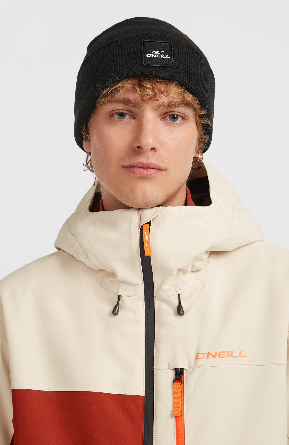Bonnet Snow | Black Out