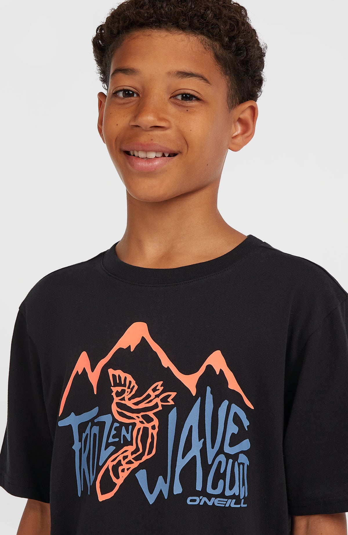 T-shirt Must-Have | Black Out