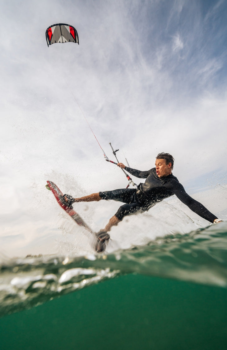 Hyperfreak Plus 4/3mm Chest Zip Overknee Wetsuit | BLACK/BLACK