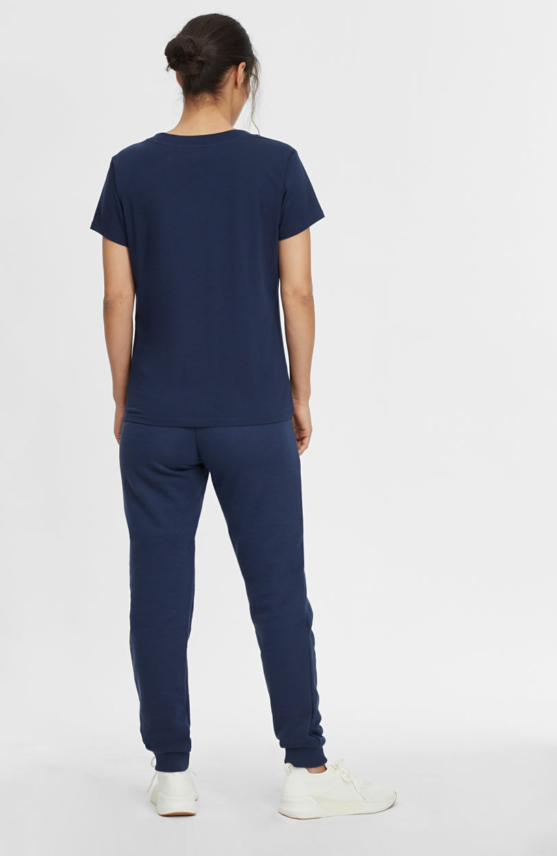 Tee-Shirt Triple Stack V-Neck | Scale