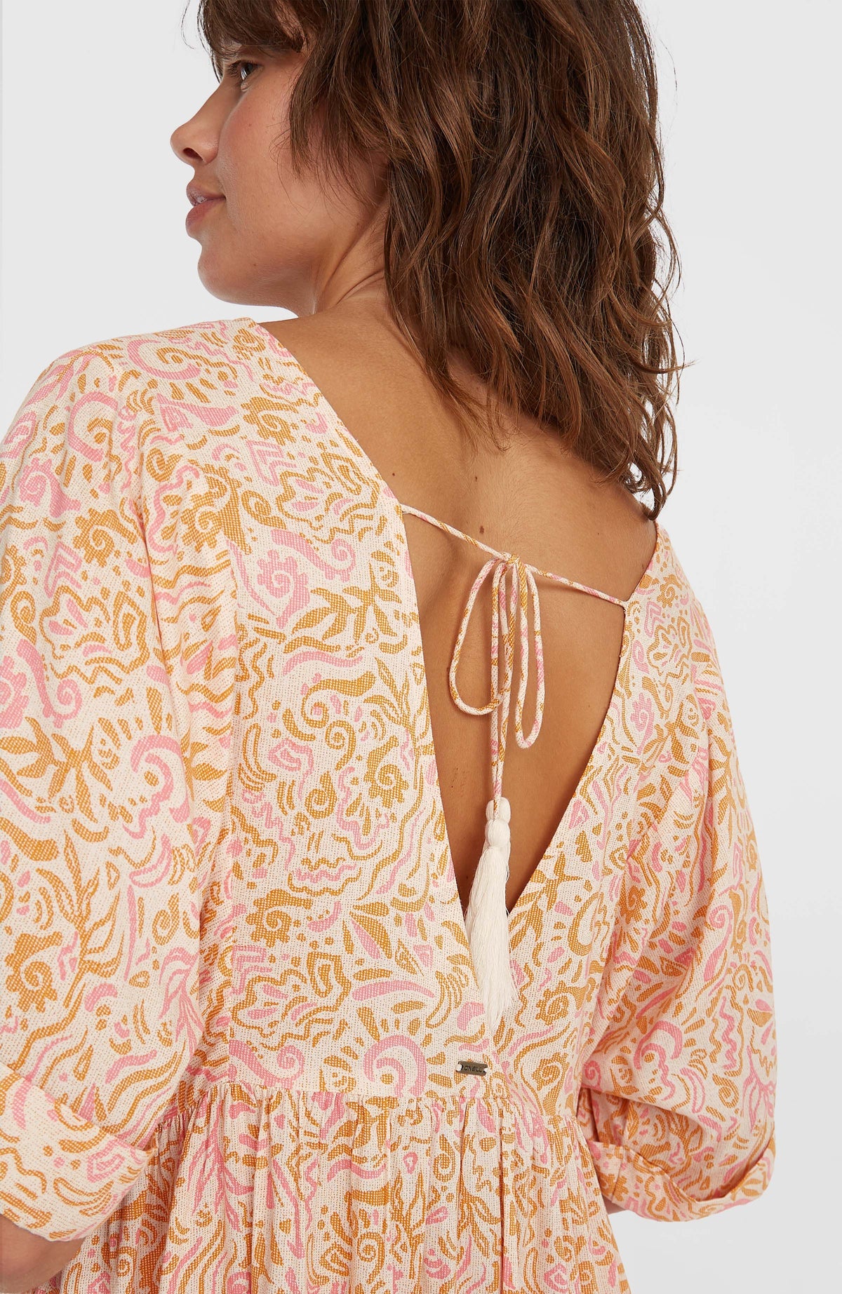 Robe longue Women of the Wave | White Abstract Wave