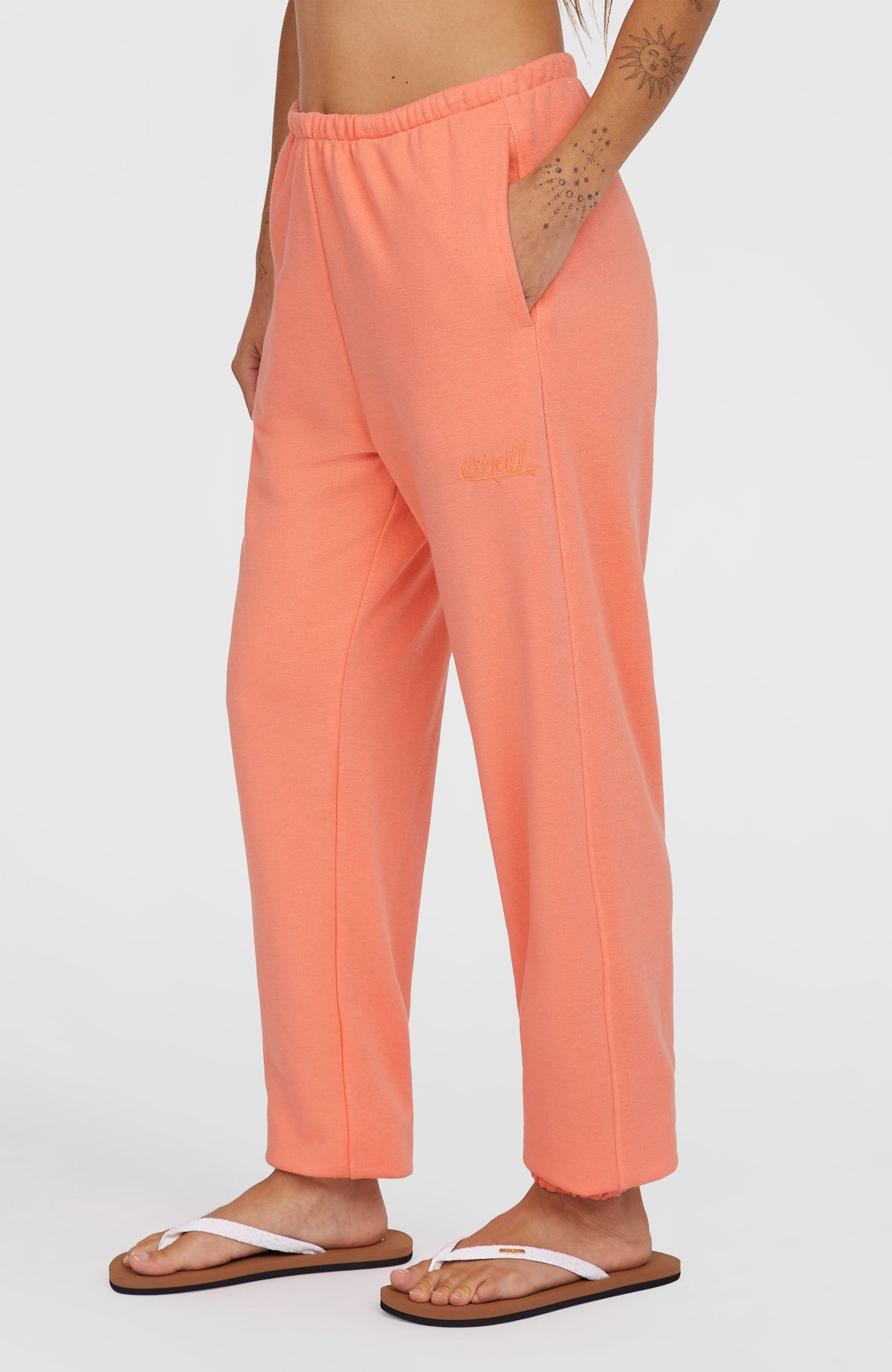 Pantalon de survêtement Essentials Script | Coral Pink