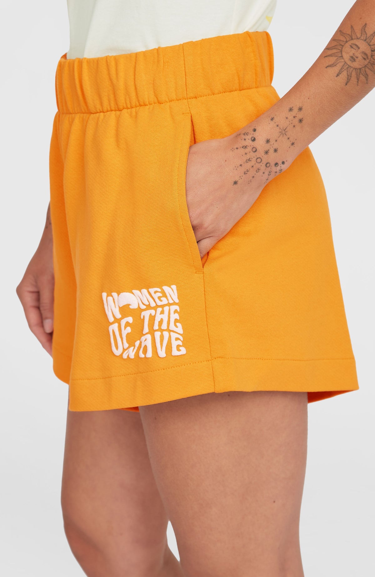Short de survêtement Women of the Wave | Golden Honey