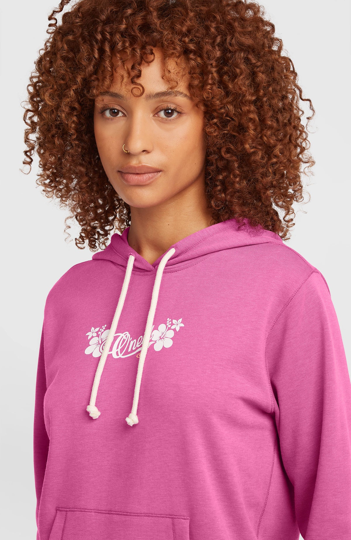 Sweat à capuche Essentials Script | Electric Fuschia