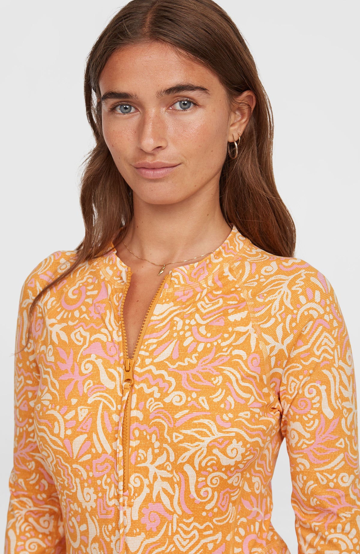 Surfsuit à manches longues Women of the Wave | Orange Abstract Wave