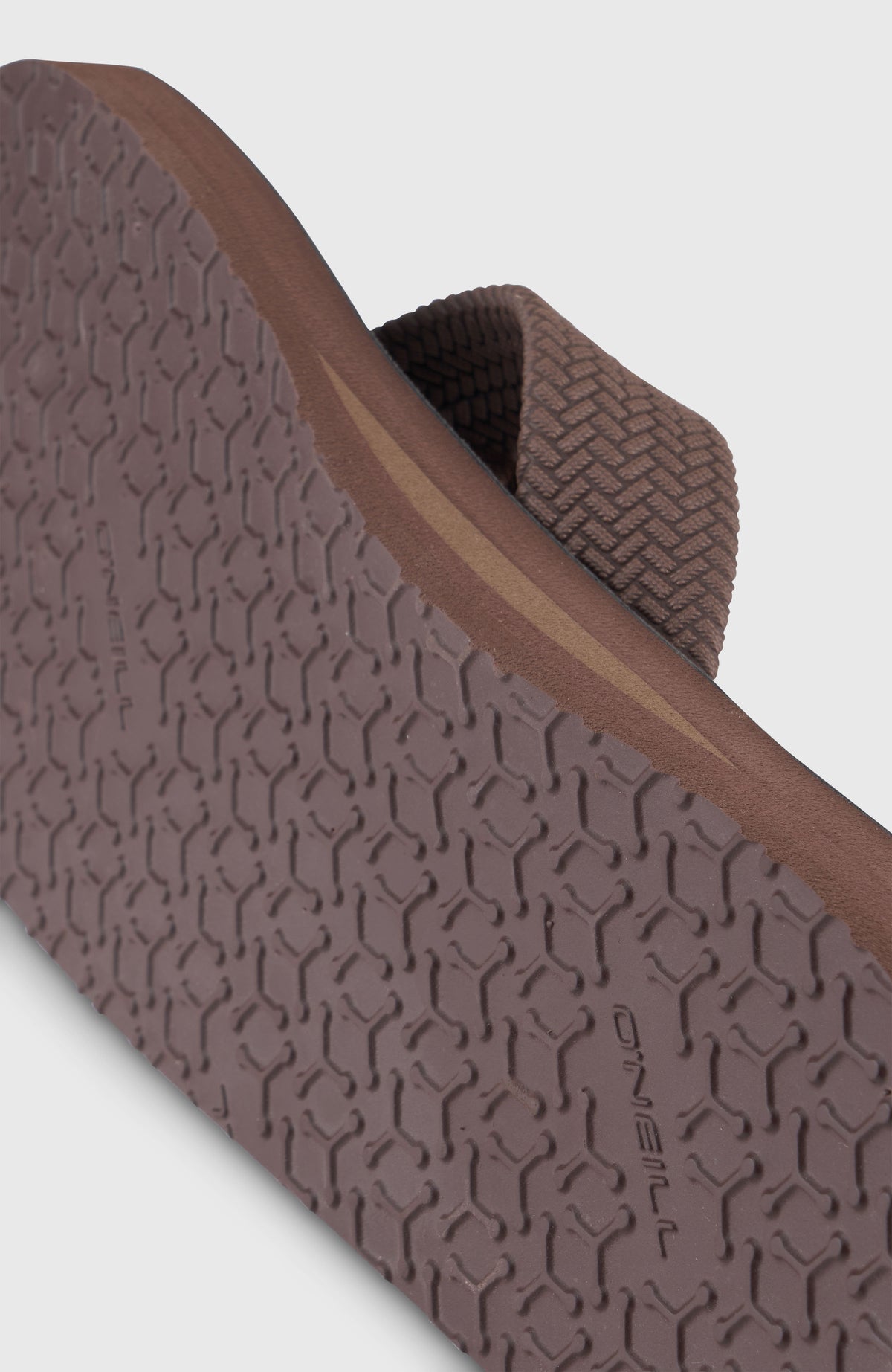 Tongs Chad | Falcon
