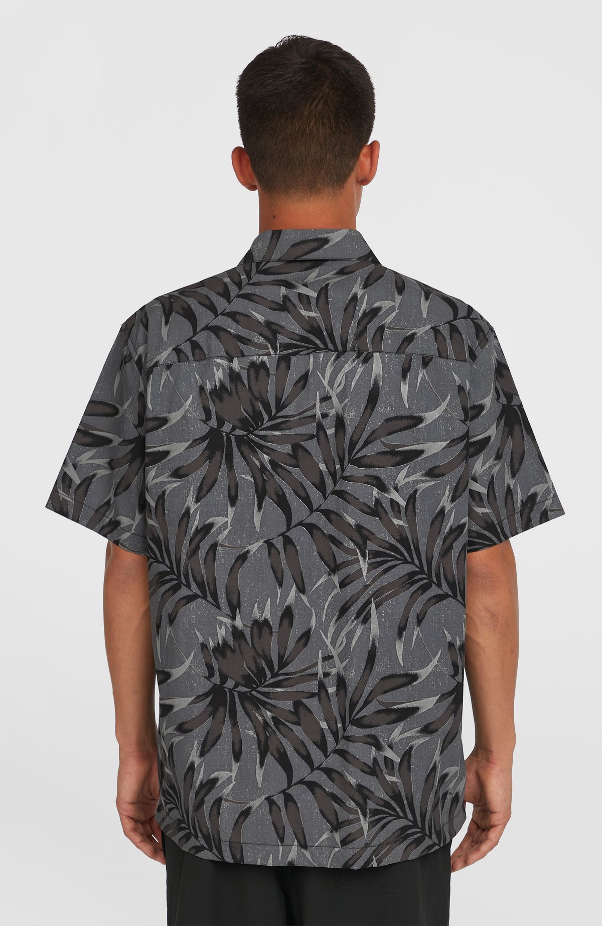 Chemise Print | Black Dipped Leaves