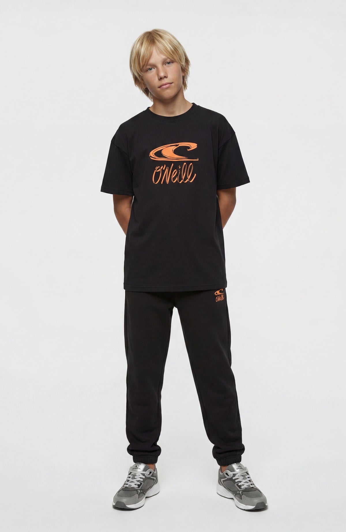 T-shirt Essentials | Black Out