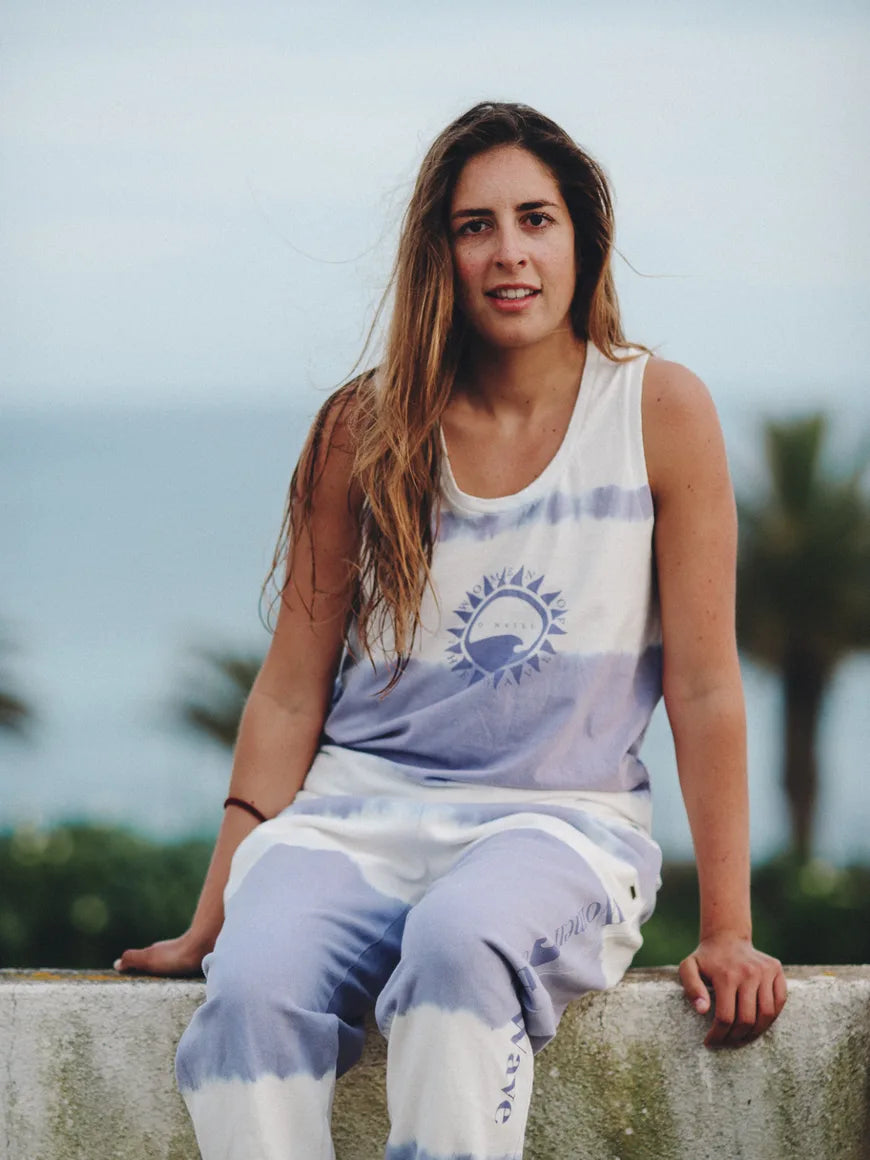 Dis-nous trois choses qui te fontaimer le surf.