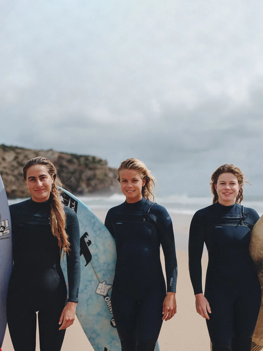 Dis-nous trois choses qui te fontaimer le surf.