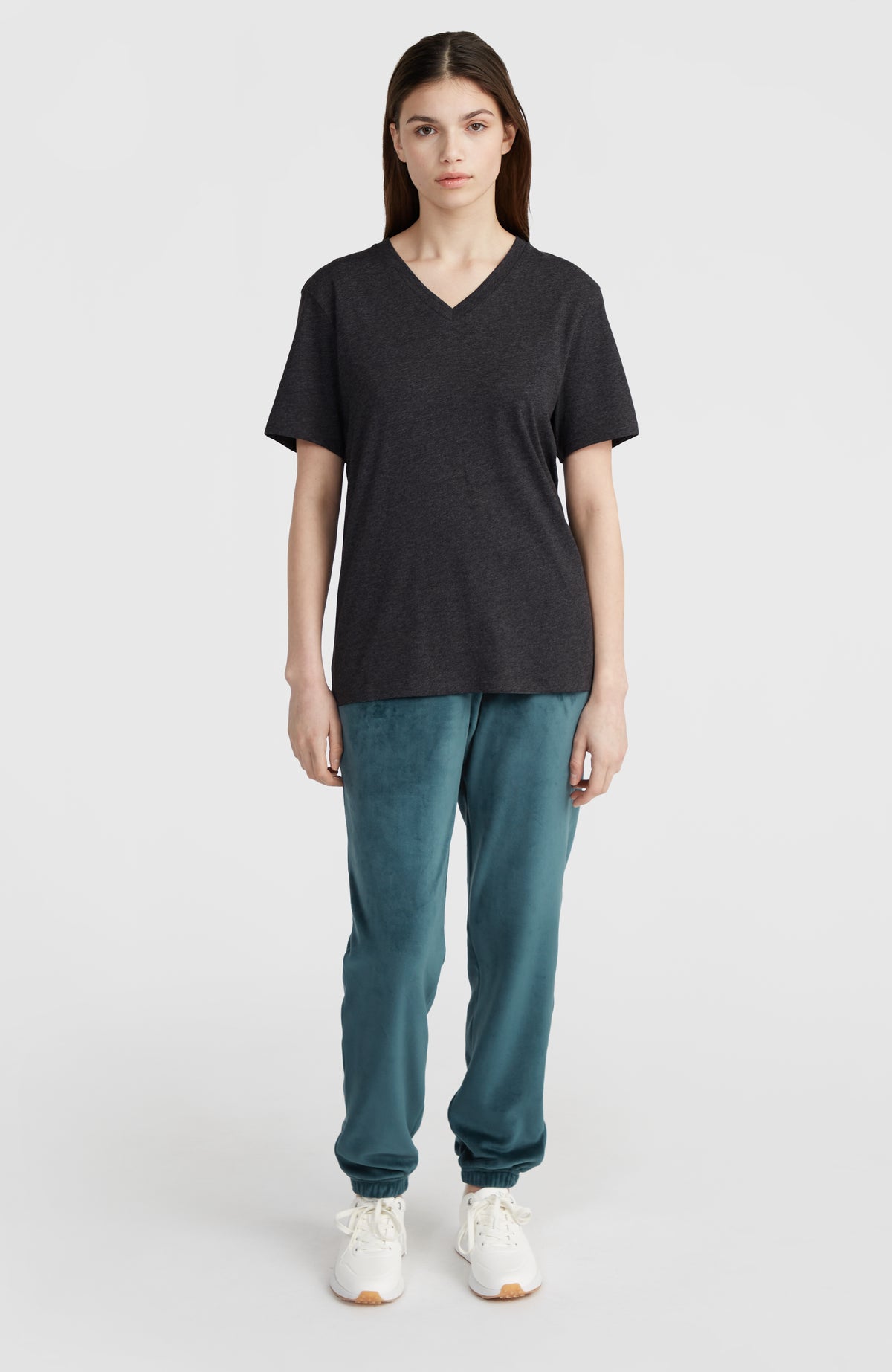 T-shirt Essentials à col V | Black Out